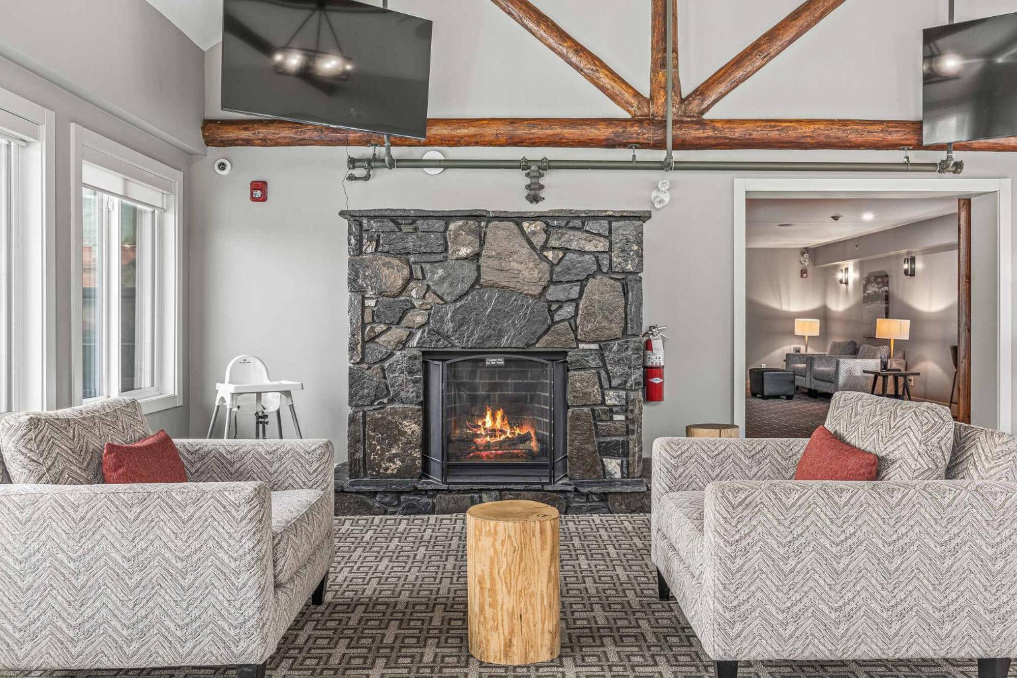Basecamp Lodge Canmore Kültér fotó