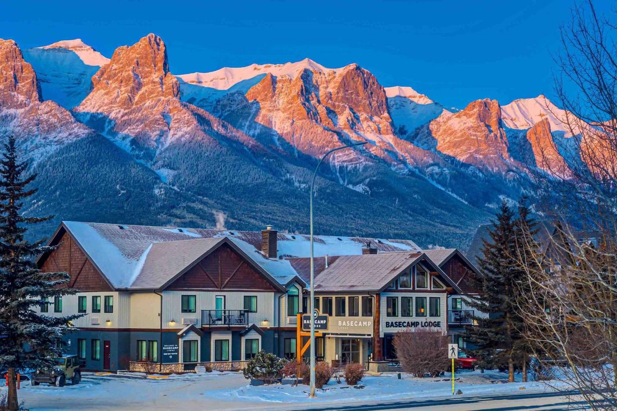 Basecamp Lodge Canmore Kültér fotó